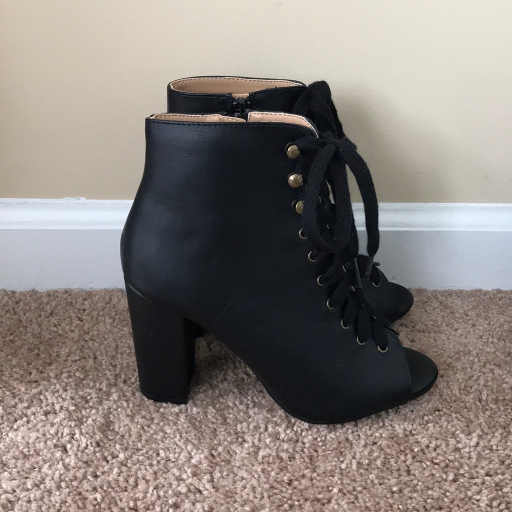 Heels - Picture 2 of 6